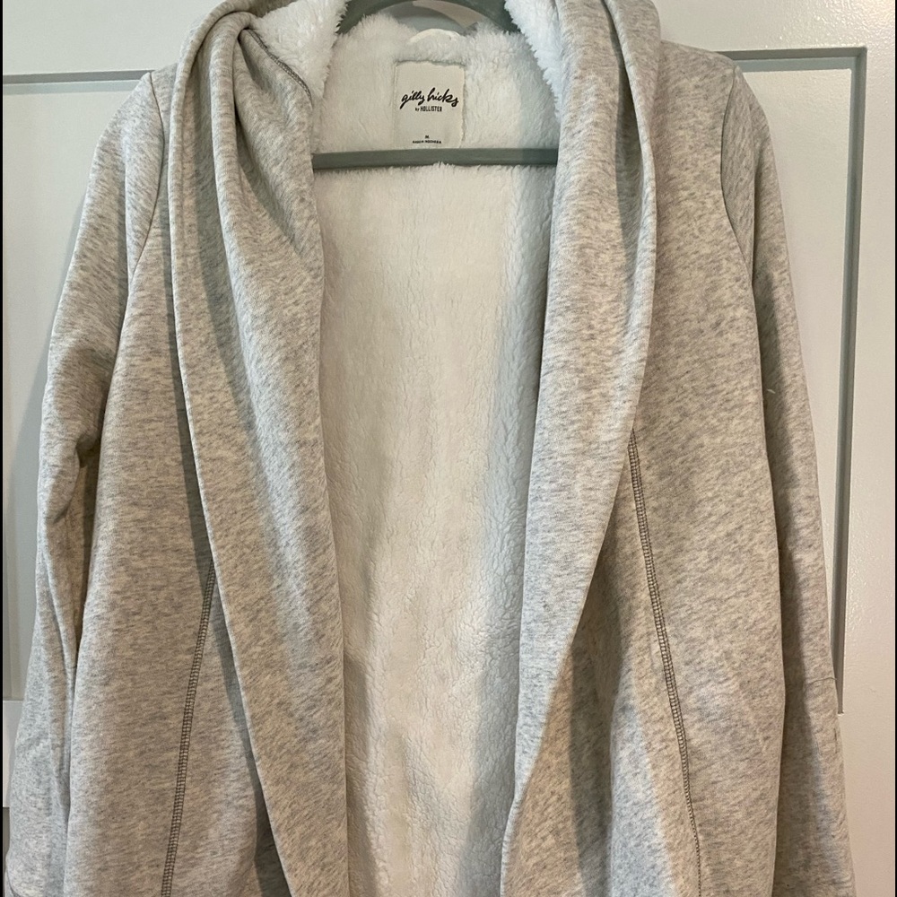 Hollister lounging sweatshirt with hood